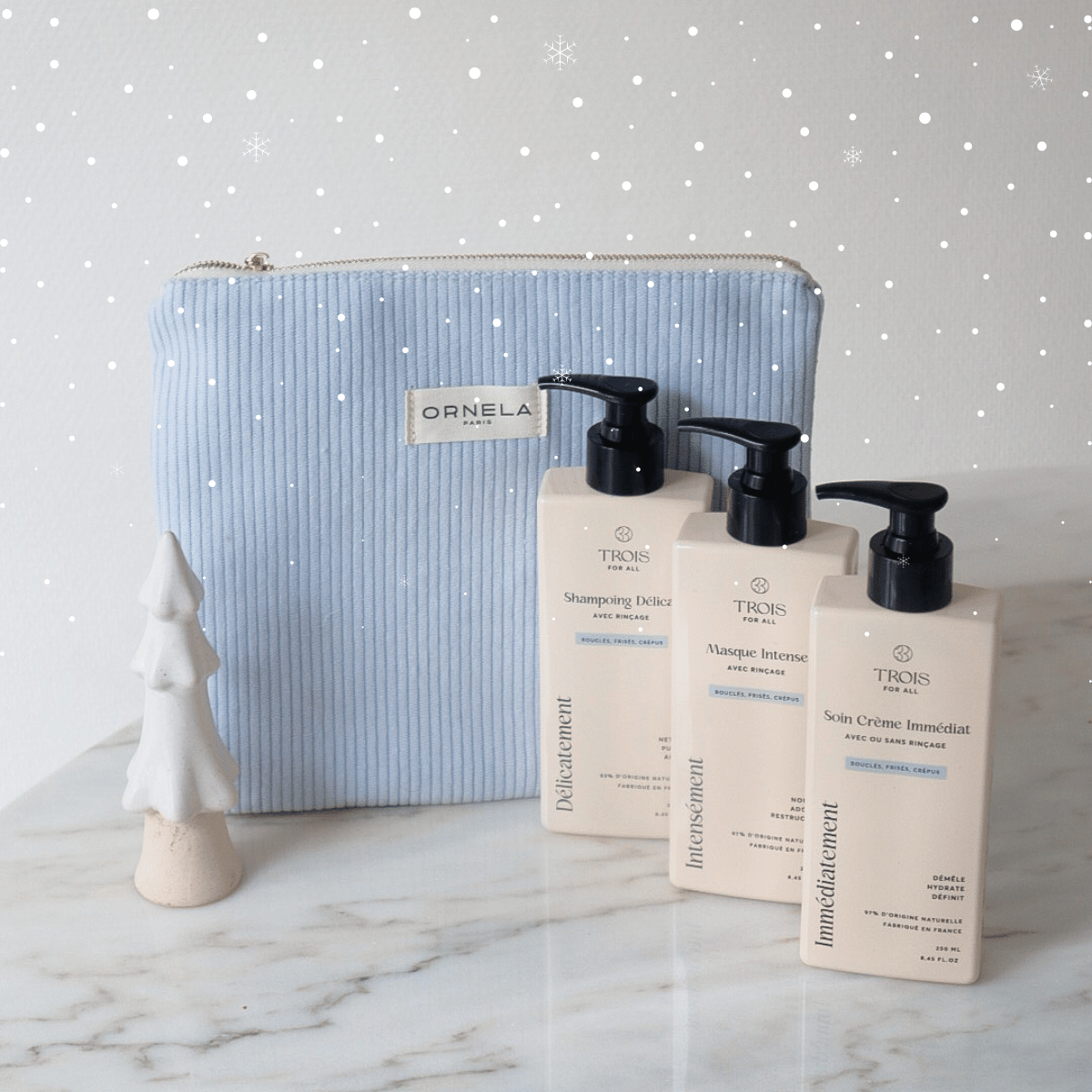 Routine pour cheveux bouclés qui nettoie, purifie, apaise, définit, hydrate, démêle, nourrit, adoucit et restructure les boucles pour un résultat sublime