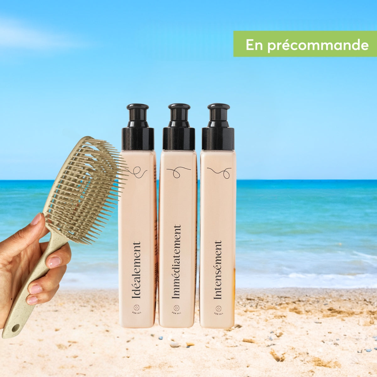 Routine pour cheveux bouclés comprenant un masque, une crème et une gelée pour nourrir, définir et hydrater les boucles. Et une brosse démêlante pour démêler sans casse et définir les boucles